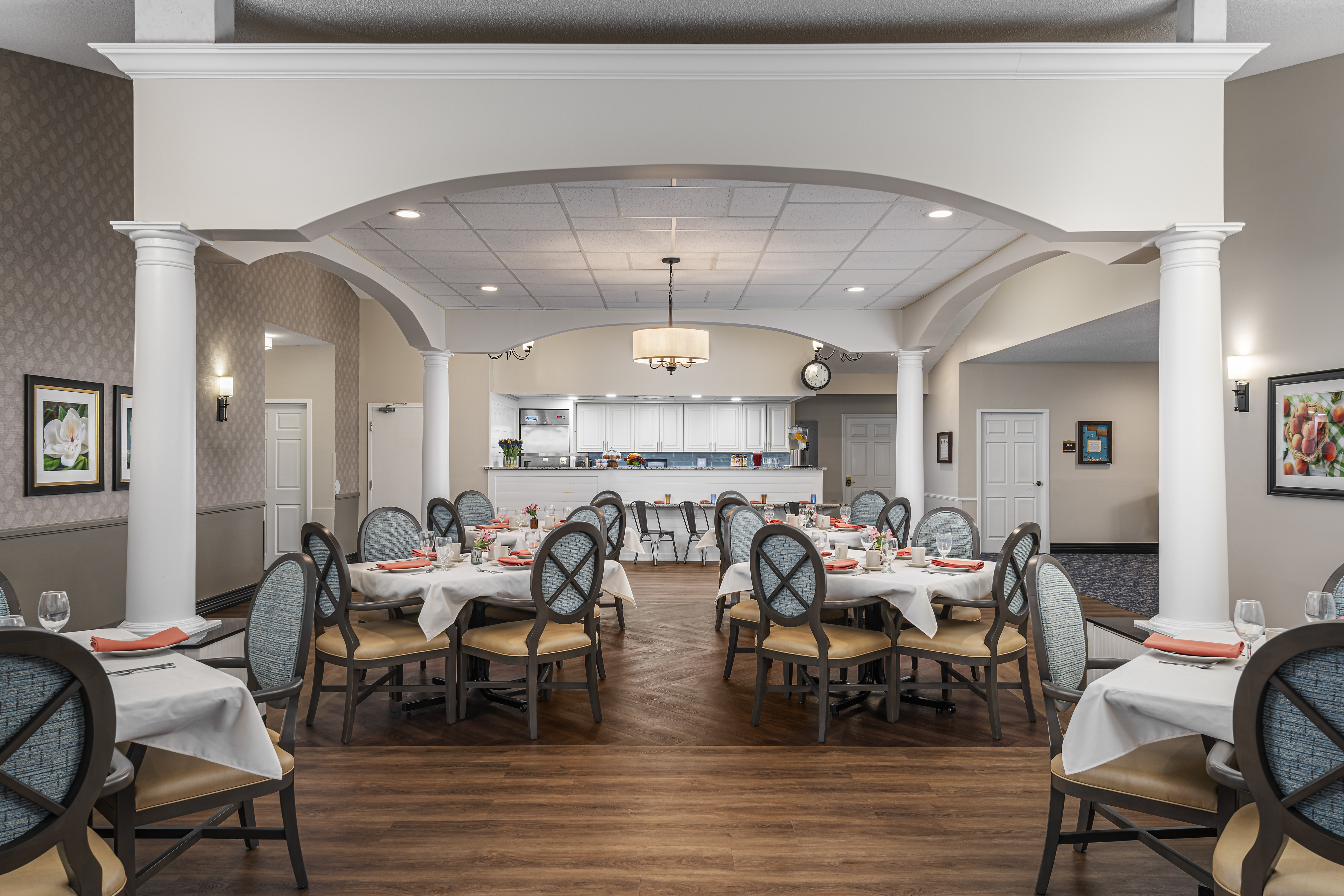 DINING ROOM 1